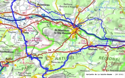 Carte des sentiers de la Sainte-Baume, idéale pour une randonnée.